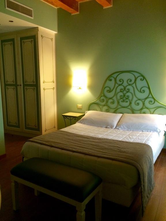 Hotel Borgo Antico Комо Екстер'єр фото